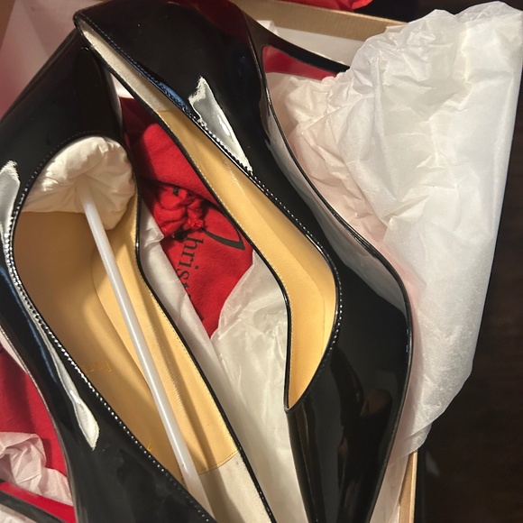 Christian Louboutin Red Bottom Pumps - Picture 1 of 4
